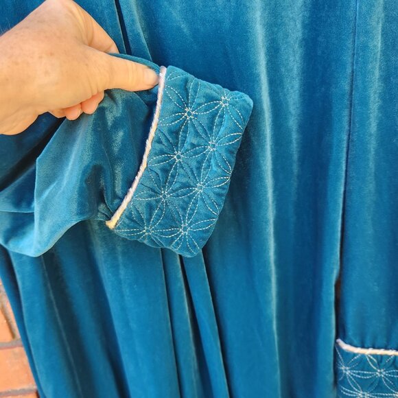 Long Sleeve Velvet Maxi Half Zipper Closure Jade Robe Ladies Size XL - Picture 5 of 6